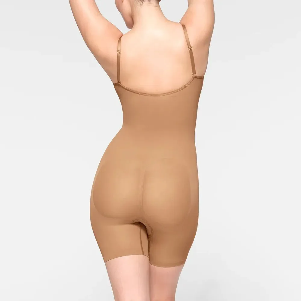 SKIMS SEAMLESS SCULPT MID THIGH BODYSUIT S/M $72 - Picture 5 of 7